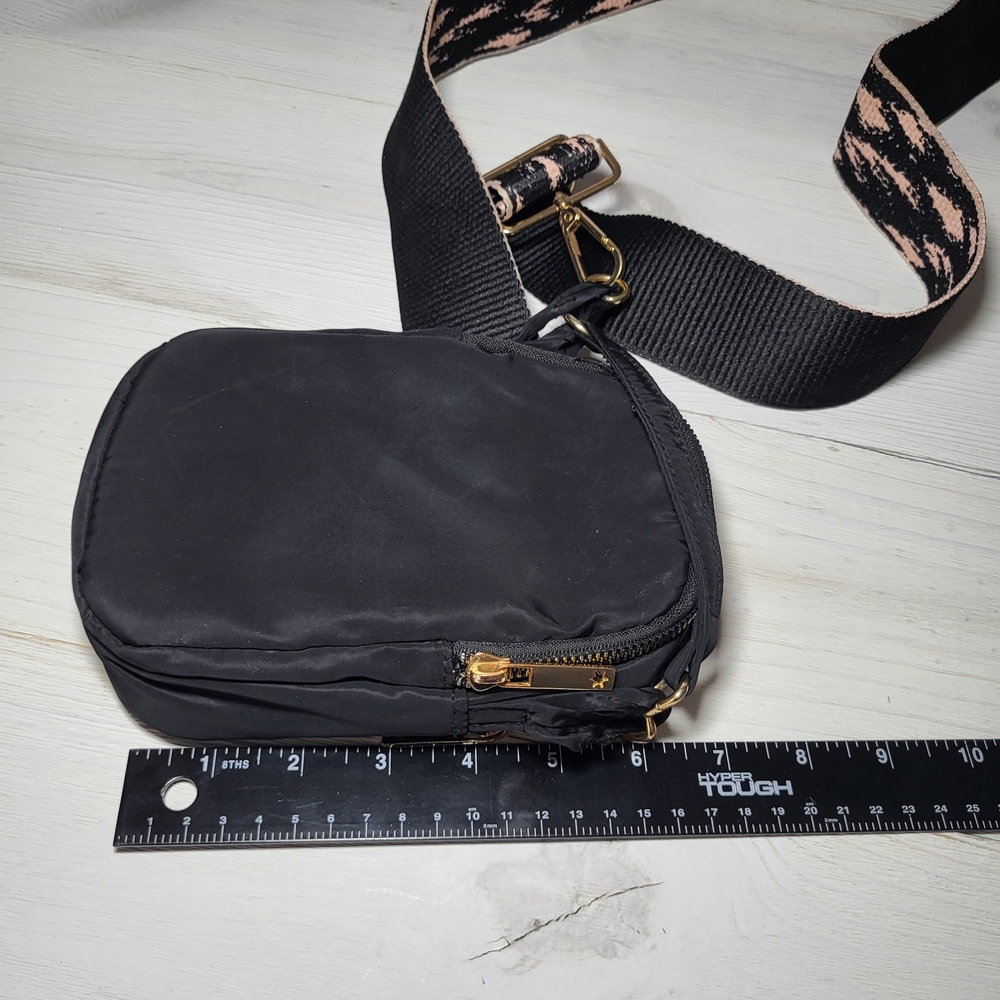 Kedzie Small Crossbody Bag BOHO Patterned Strap Geometric Print Lining - Picture 7 of 7